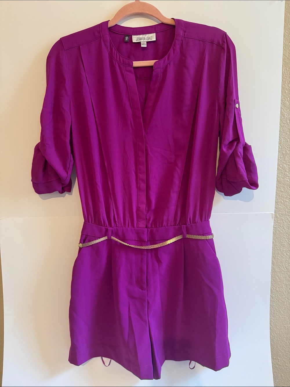 Jennifer Lopez Magenta Short Sleeve Romper with Gold Chain Belt size 2